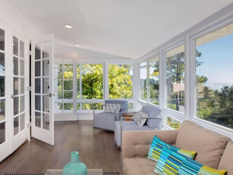 Professional home window cleaning and exterior glass maintenance in Colorado